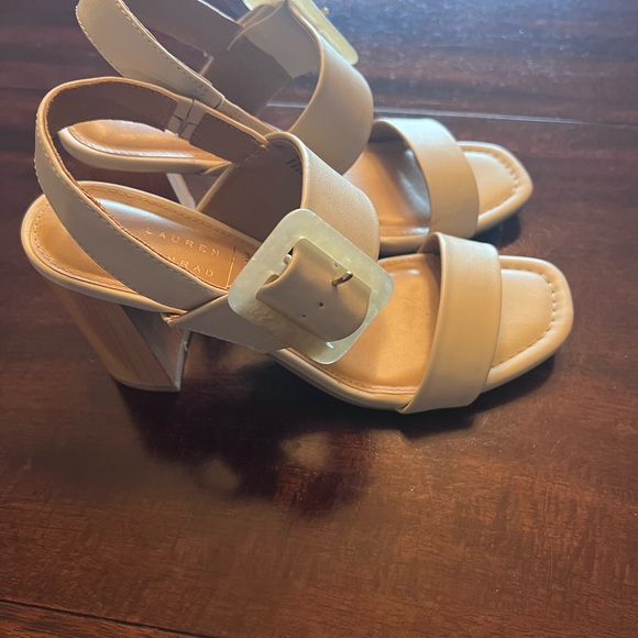 LC Lauren Conrad Cream Block Heel Sandals - Picture 4 of 8
